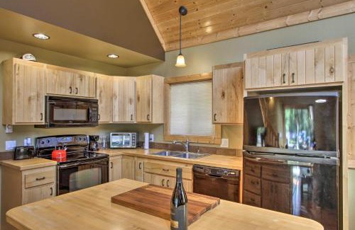 Paradise Estates House | Cozy Hikers Getaway, 5 Mi to Mt Rainier Natl Park