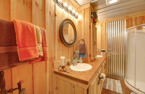 Lynn Garden Apartment | Cozy Hiltons Apartment w/Fireplace & River Access