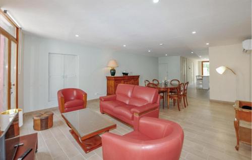 Saint-Genis House | Cozy Home In Saint-Génis-Des-Fontaines