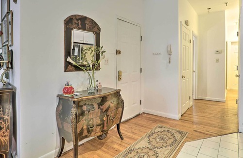 Hoboken Condo | Cozy Hoboken Condo ~ 4 Mi to NYC Attractions!