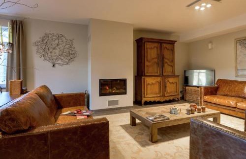 Gedinne House | Cozy Holiday Home in Gedinne near Forest