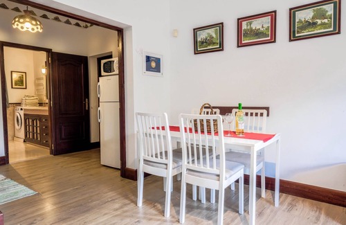 Tacoronte House | Cozy Holiday Home “La Chimenea Verde” in Quiet Area with Wi-Fi