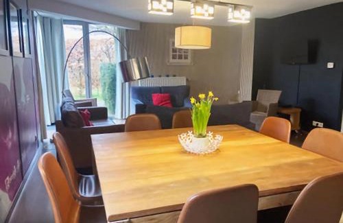 Ovifat House | Cozy Holiday Home with Jacuzzi and Sauna in Ovifat