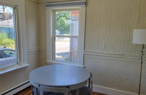 Gloucester House | Cozy home 1 min walk to Stacy Boulevard