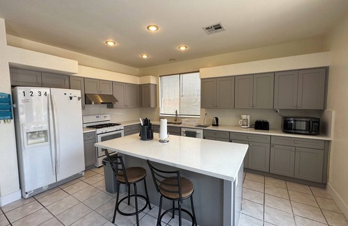 Spring Valley House | Cozy Home 2-4