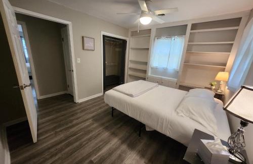 Fredericksburg House | Cozy Home 3 miles from I95 and Downtown