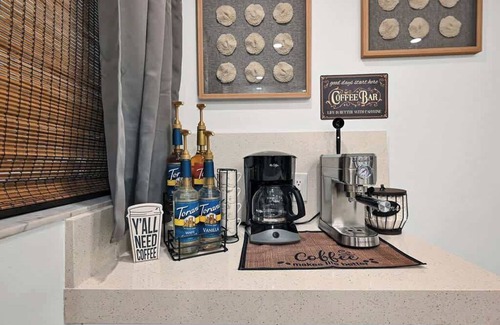 Homestead House | Cozy Home away from Home