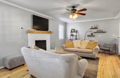 North Charleston House | Cozy Home Away From Home - Pet-friendly, King bed