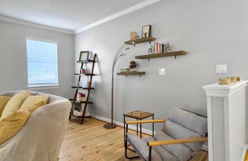 North Charleston House | Cozy Home Away From Home - Pet-friendly, King bed