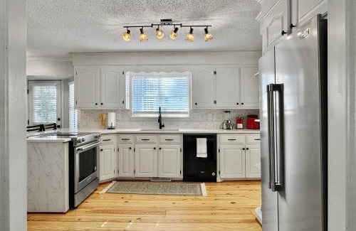 North Charleston House | Cozy Home Away From Home - Pet-friendly, King bed