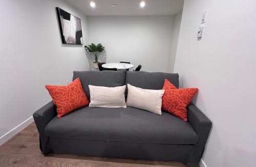 Northwest Calgary House | Cozy home away from home