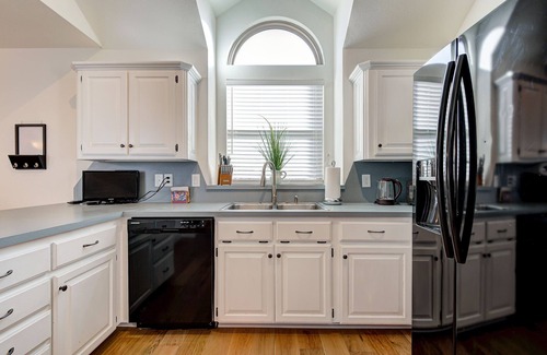 Norman House | Cozy Home away from Home