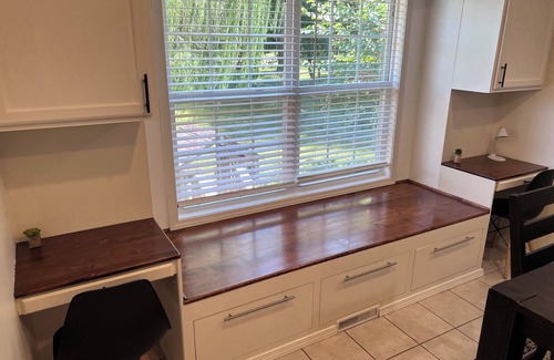 Springfield House | Cozy Home By CoxHealth Medical Center in Springfield