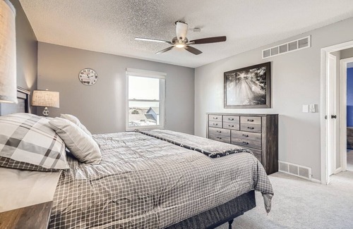 Walnut Grove House | Cozy Home - Central to Arvada, Golden, Boulder & Denver!