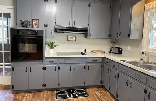 Apex House | COZY HOME CLOSE TO JORDAN LAKE AND DOWNTOWN APEX!