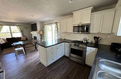 Donnelly House | Cozy Home Close to Recreation