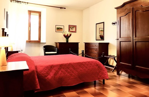 Sovicille Other | Cozy home for 4 people with heated pool 15 minutes from Siena