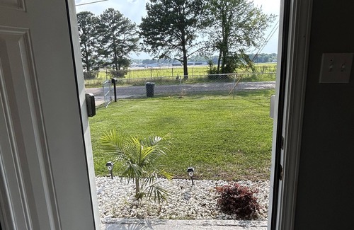 Jackson House | Cozy Home, fully fenced with huge back yard