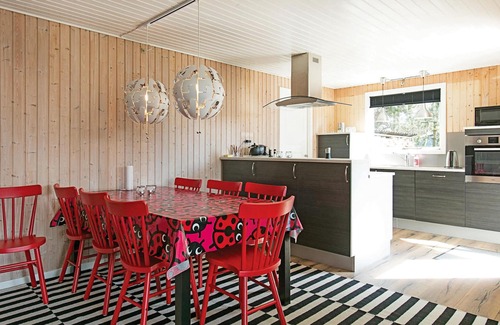 Oster Somarken House | Cozy home in Aakirkeby with WiFi
