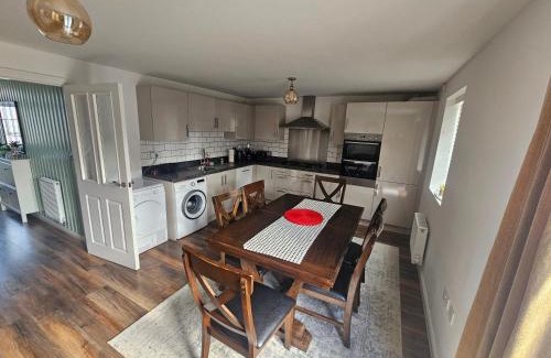 Aylesbury House | Cozy Home in Aylesbury Buckinghamshire