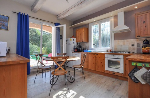Besse-sur-Issole House | Cozy home in Besse-sur-Issole