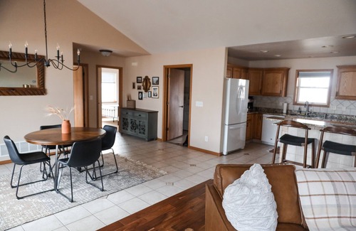 Bozeman House | Cozy Home in Belgrade, Close to Skiing and Airport, King Sized Bed