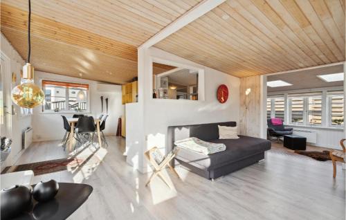 Bjert House | Cozy Home In Bjert With Wifi