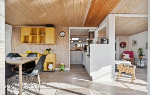 Bjert House | Cozy Home In Bjert With Wifi