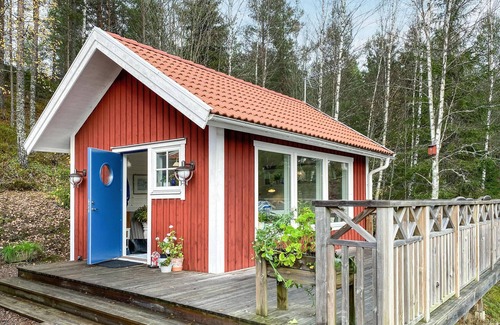 Bottnaryd House | Cozy home in Bottnaryd with lake view