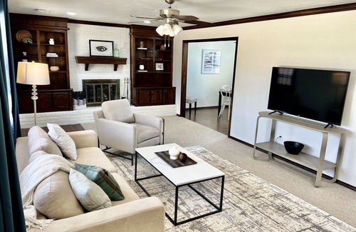 Edmond House | Cozy Home in Central Edmond