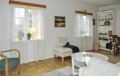 Charlottenberg House | Cozy Home In Charlottenberg With Wifi