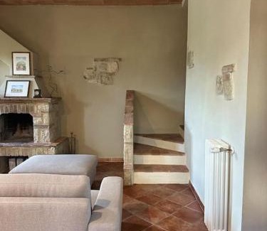 Asciano Apartment | Cozy home in countryside Asciano Siena -renovated!