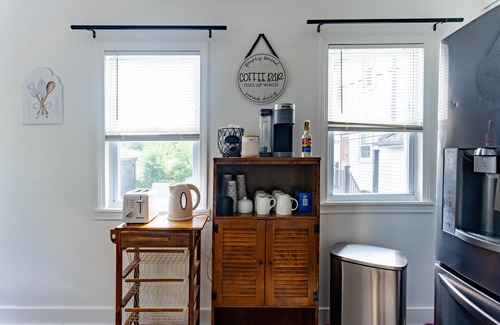 Dearborn House | Cozy home in downtown Dearborn