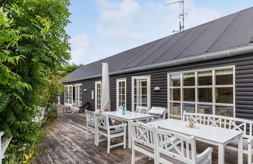 Gilleleje House | Cozy home in Dronningmølle with WiFi