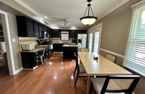 Lyndon House | Cozy Home in East Louisville!