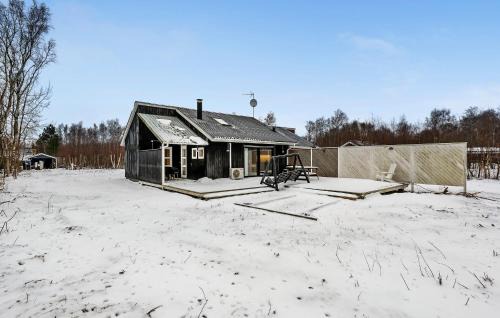 Øer Strand House | Cozy Home In Ebeltoft With Kitchen