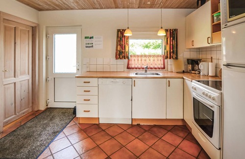 Rendbjerg House | Cozy home in Egernsund with kitchen