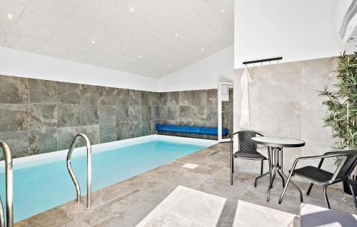 Hadsund House | Cozy Home In Hadsund With Sauna