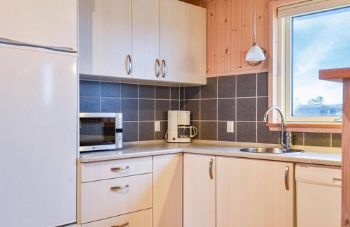 Harboore House | Cozy home in Harboøre with kitchen