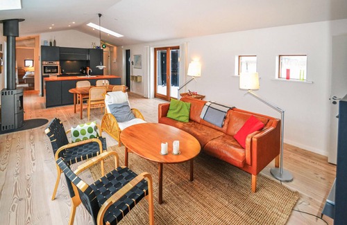 Hjørring House | Cozy home in Hjørring with kitchen
