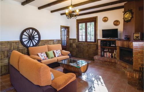 Iznajar House | Cozy Home In Iznájar With Kitchen