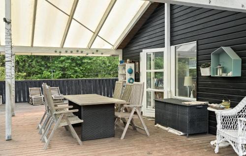 Strandby House | Cozy Home In Jerup With Wifi