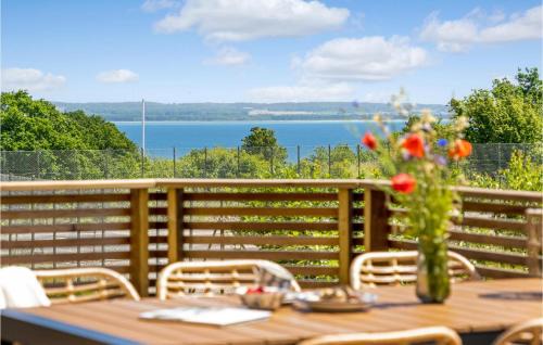Knebel House | Cozy Home In Knebel With House Sea View