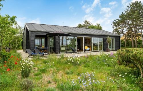 Knebel House | Cozy Home In Knebel With House Sea View