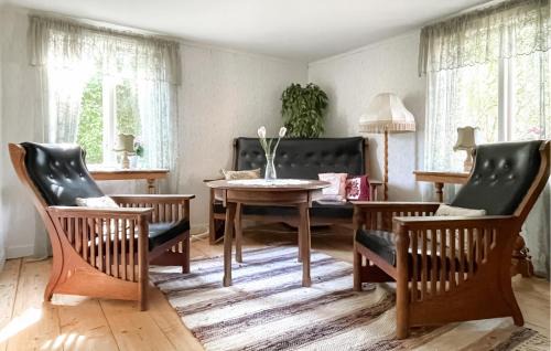 Kristinehamn House | Cozy Home In Kristinehamn With Wifi