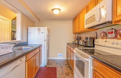Newark House | Cozy Home In Newark DE