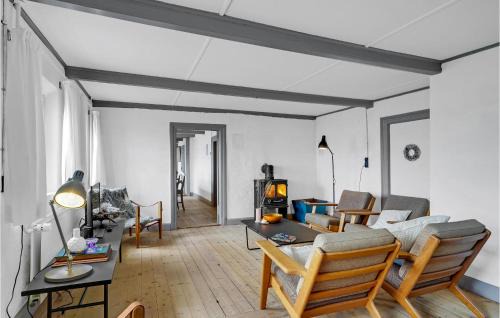 Sillerslev House | Cozy Home In Øster Assels With Wifi