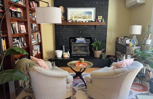Portsmouth House | Cozy Home in Portsmouth Near Newport, Beaches