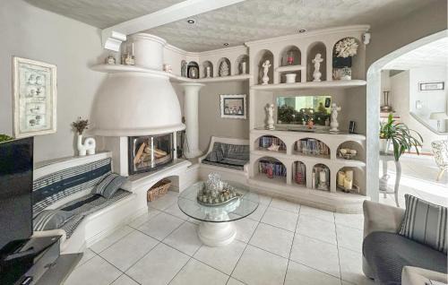 Puisserguier House | Cozy Home In Puisserguier