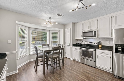 Marietta House | Cozy Home in Quiet Neighborhood - King Beds